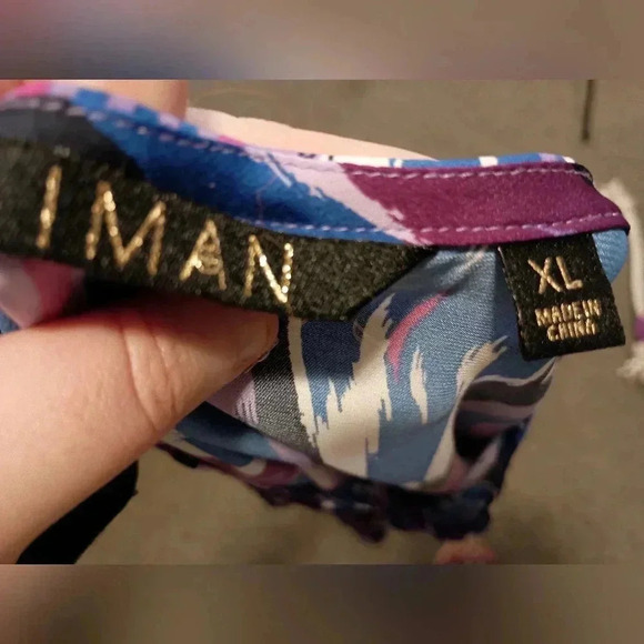 2 FOR 25$ IMAN blouse- (#842) - Picture 2 of 7